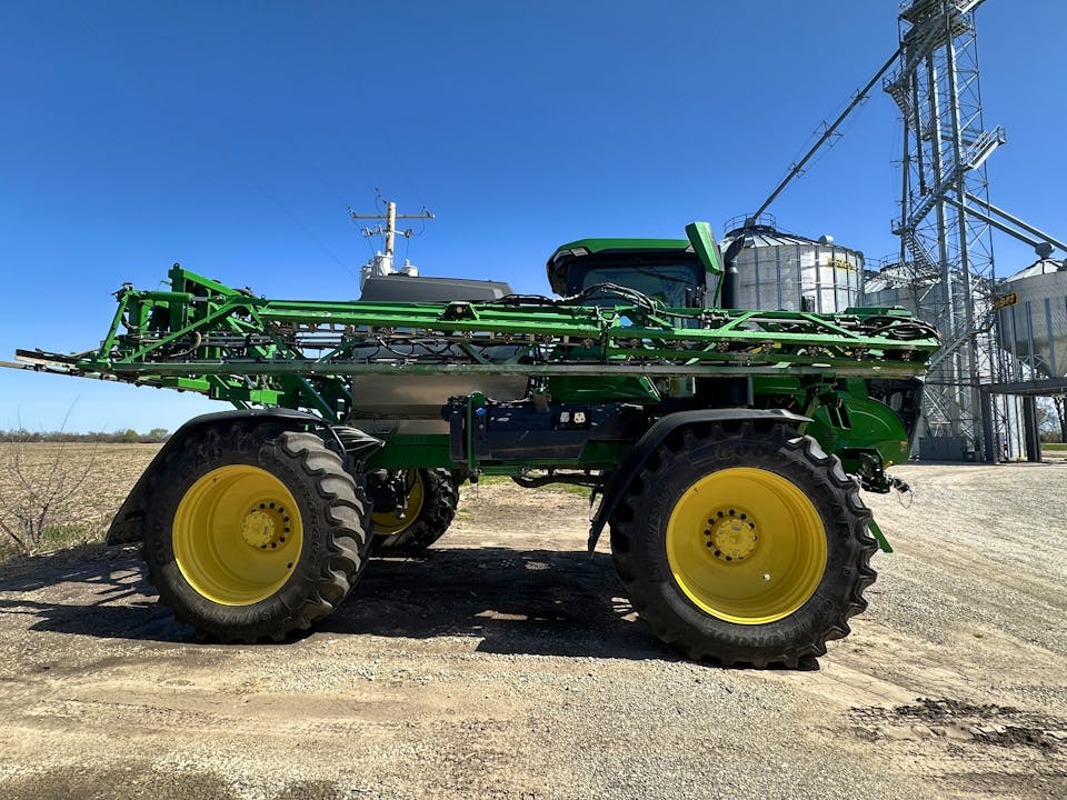 John Deere 612R