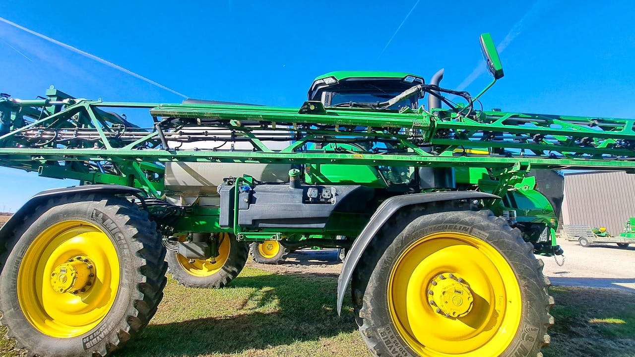 John Deere 612R