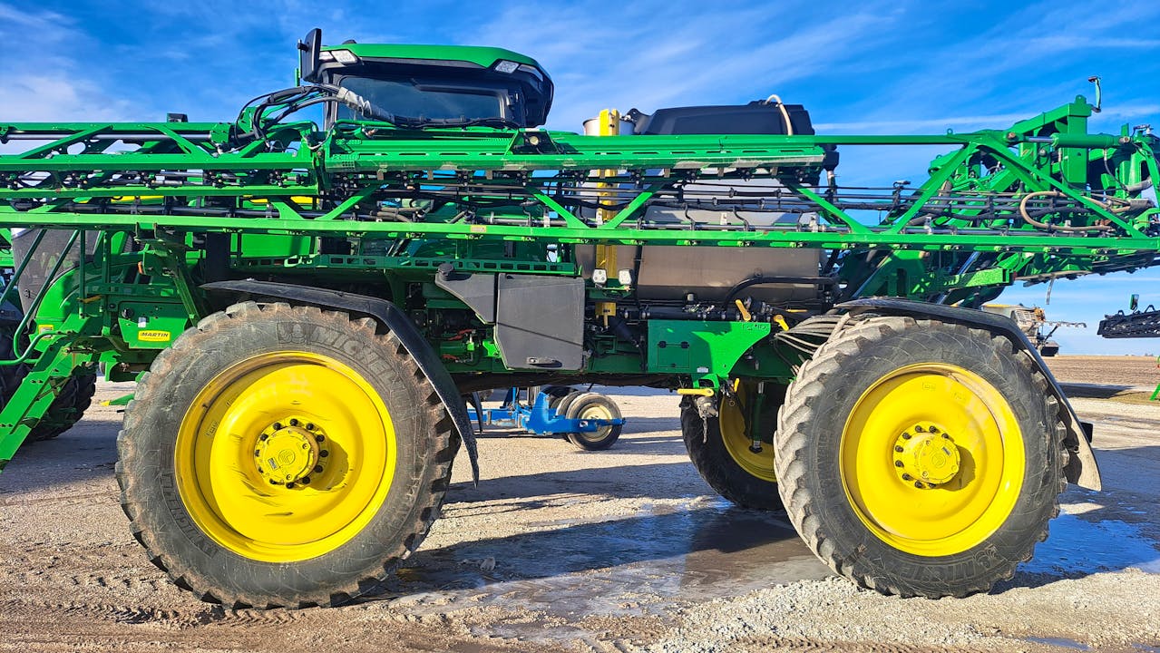 John Deere 612R