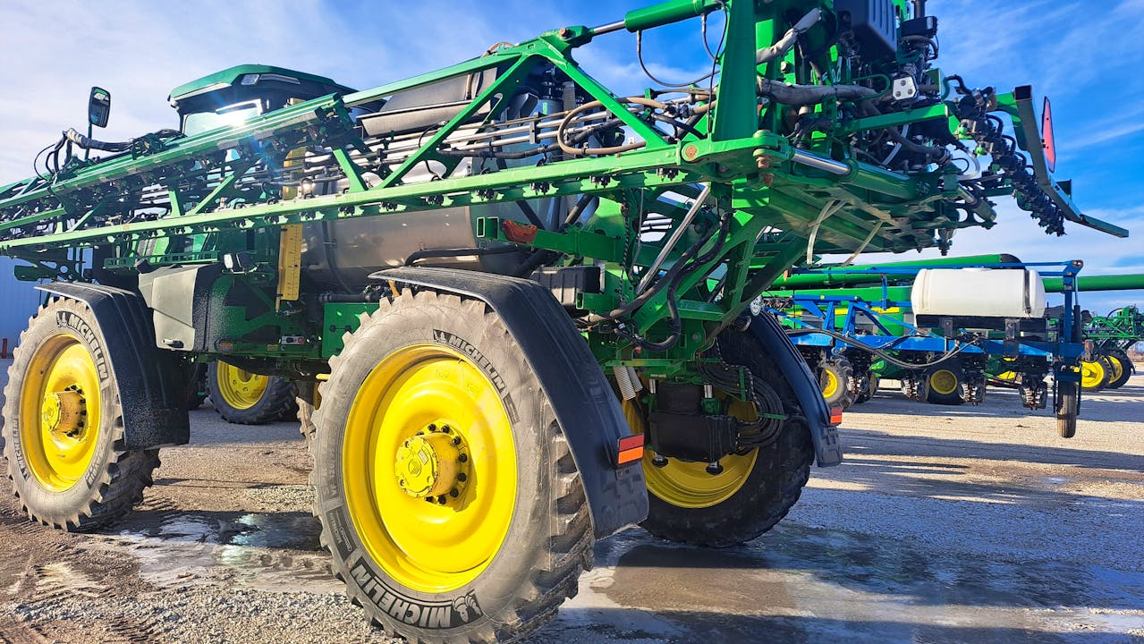 John Deere 612R