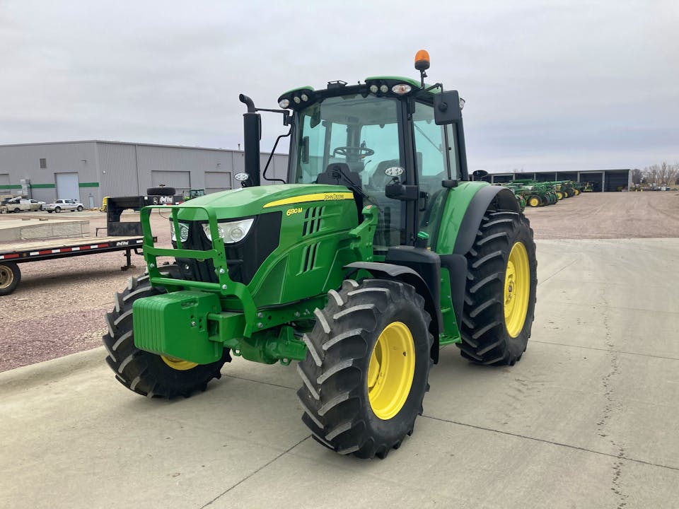 John Deere 6130M