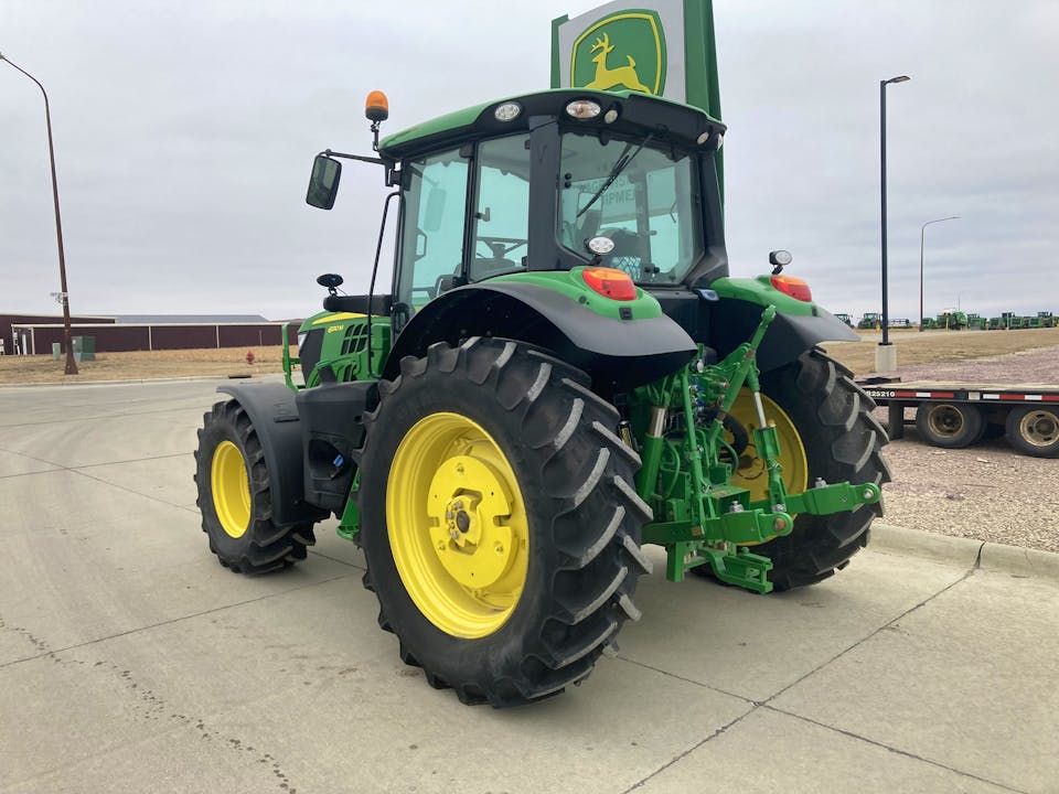 John Deere 6130M