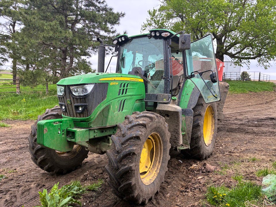 John Deere 6130M