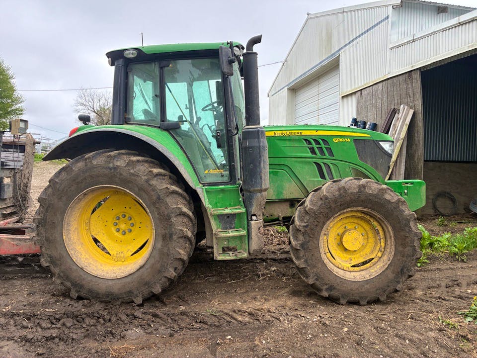 John Deere 6130M