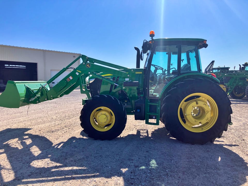 John Deere 6135E Cab