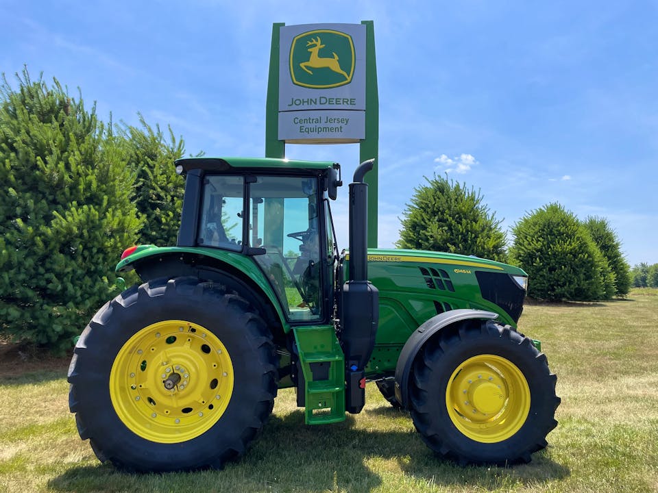 John Deere 6145M