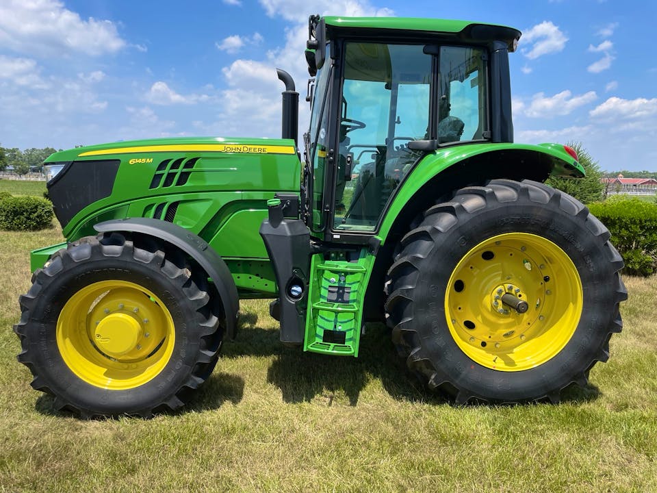 John Deere 6145M