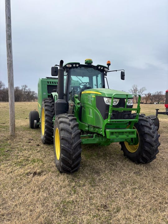 John Deere 6145M