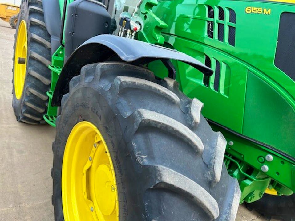 John Deere 6155M
