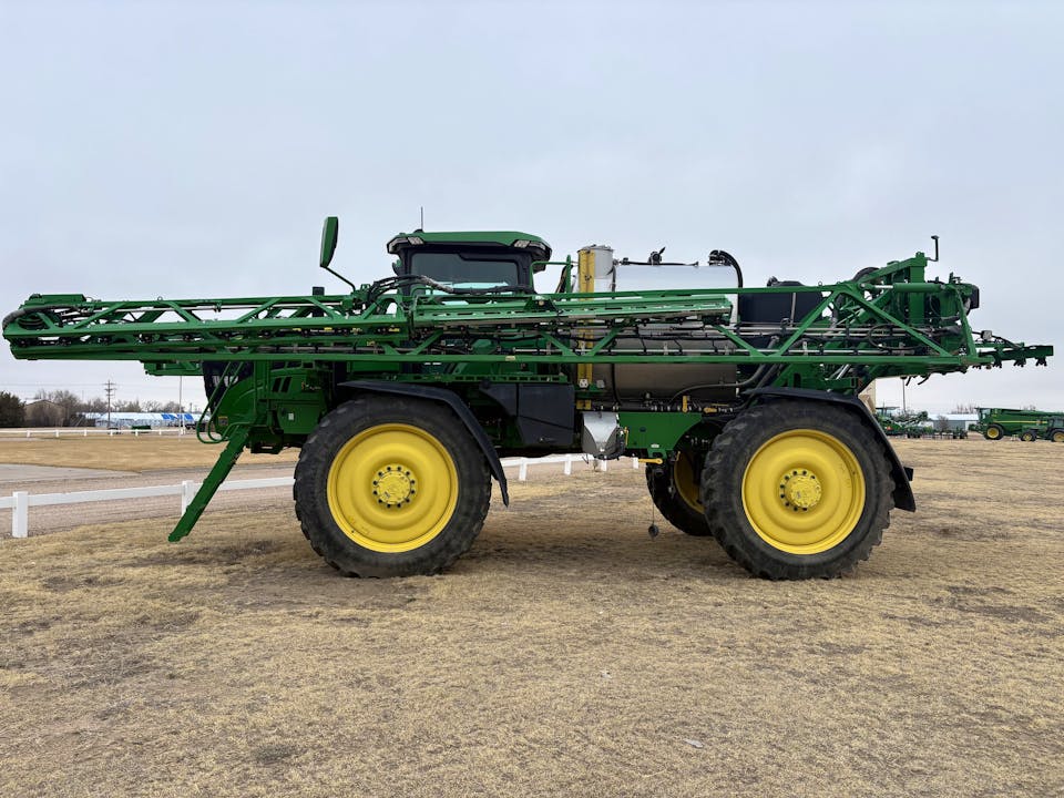 John Deere 616R