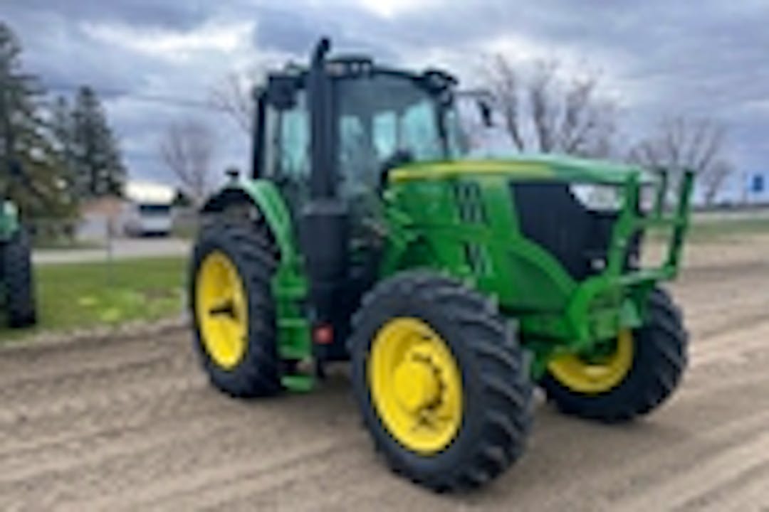 John Deere 6175M
