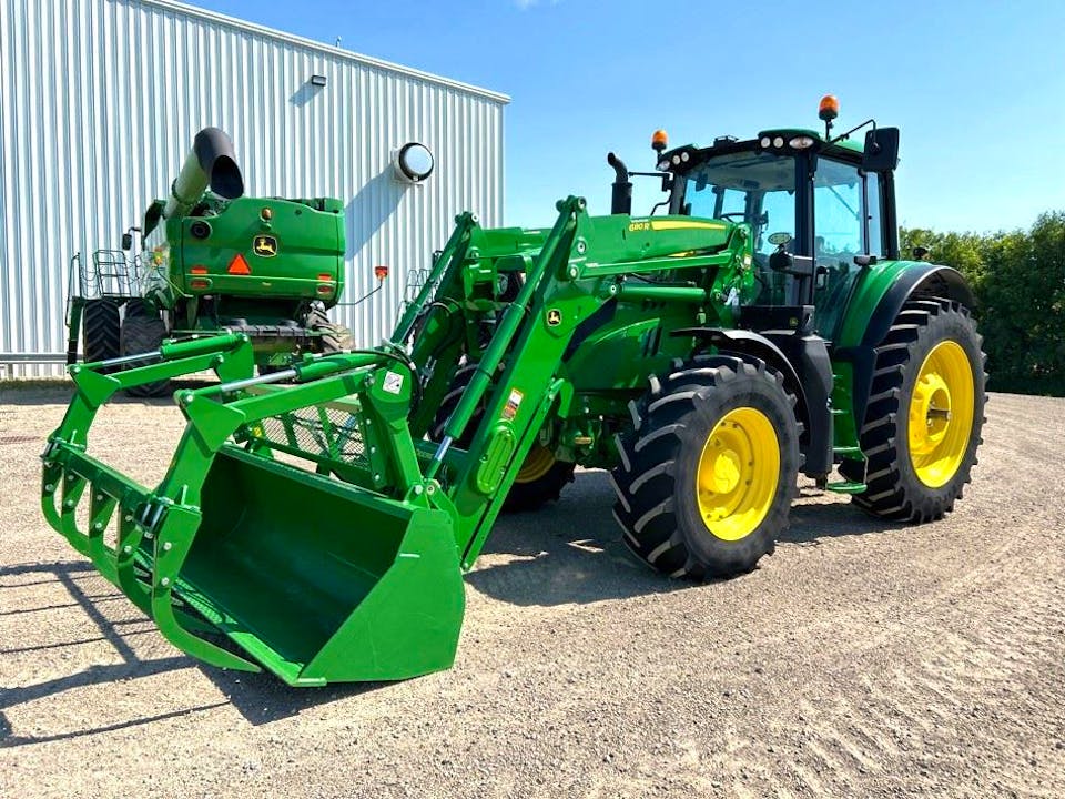 John Deere 6195M