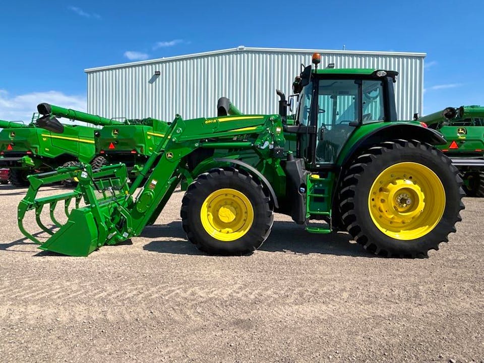 John Deere 6195M