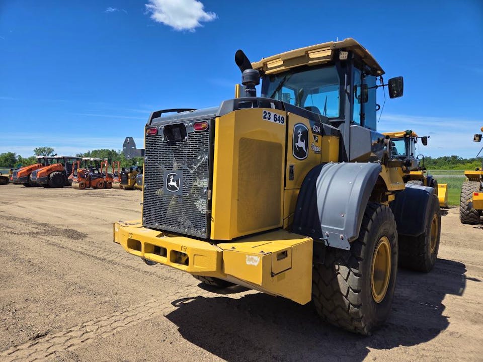 John Deere 624P