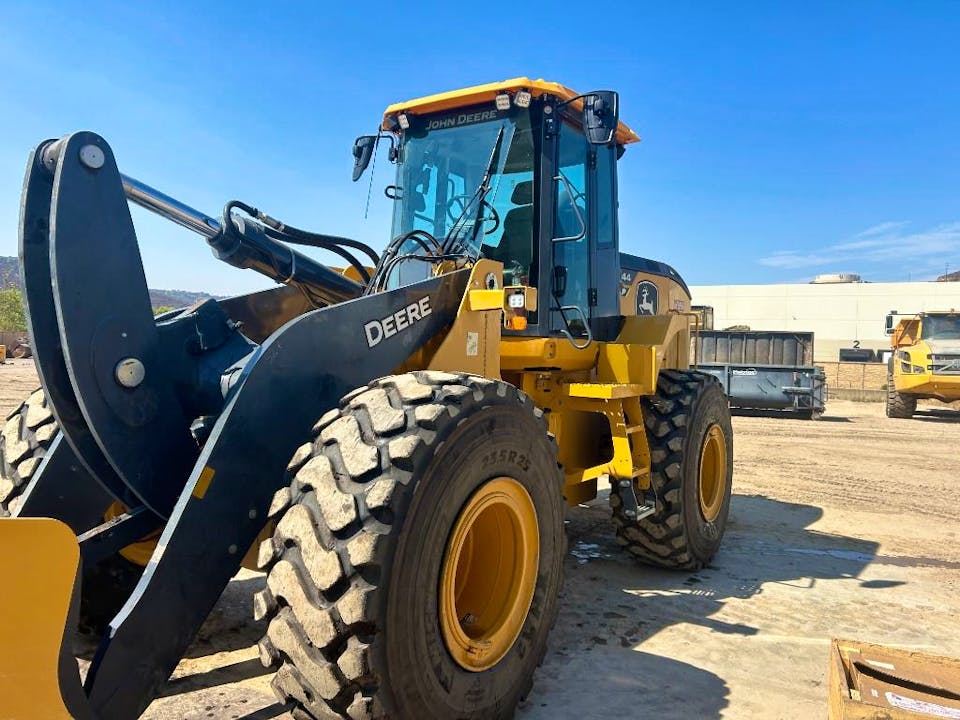 John Deere 644P