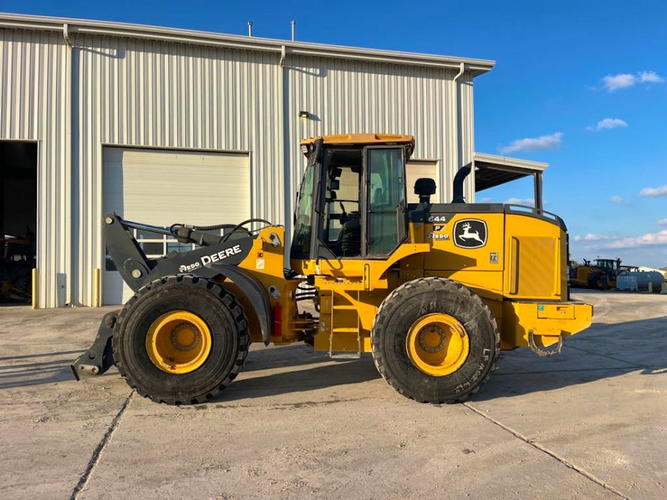 John Deere 644P
