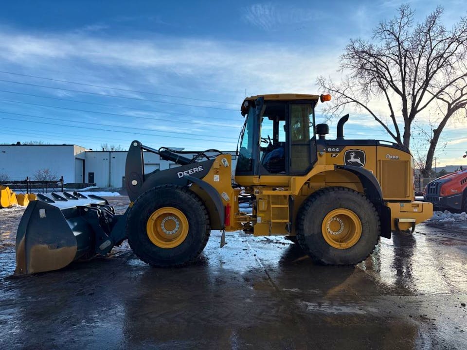 John Deere 644P