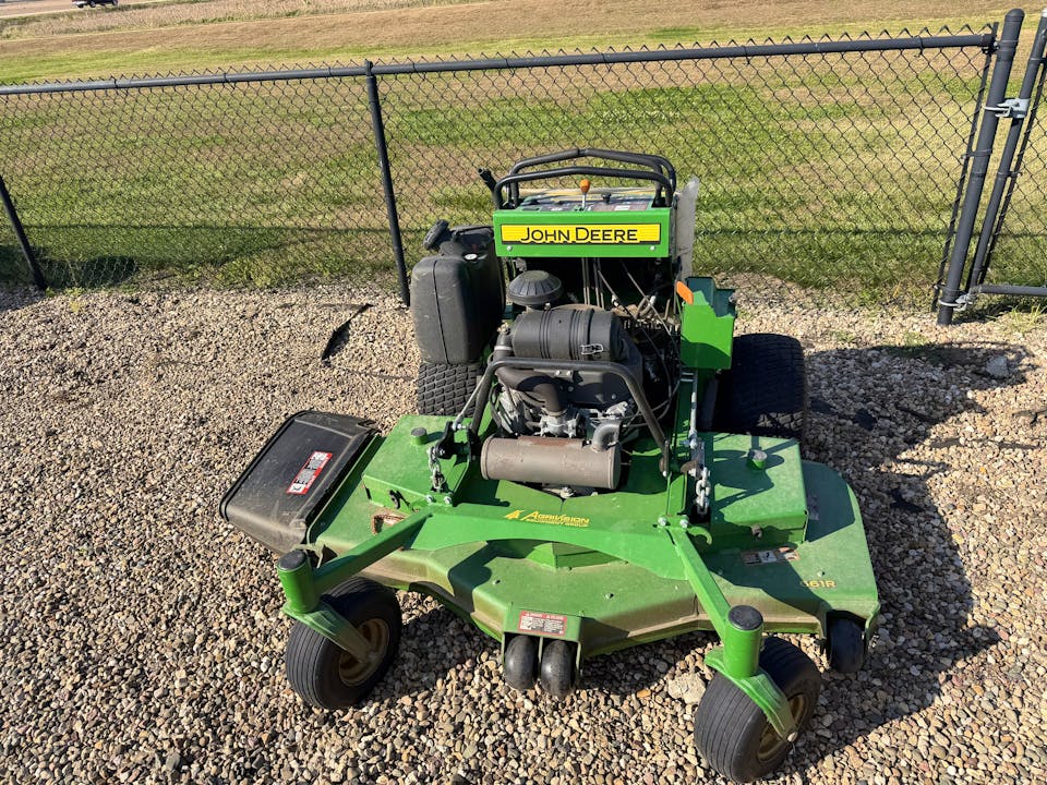 John Deere 661R