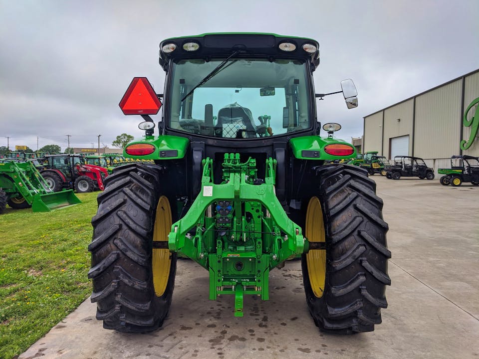 John Deere 6R 140