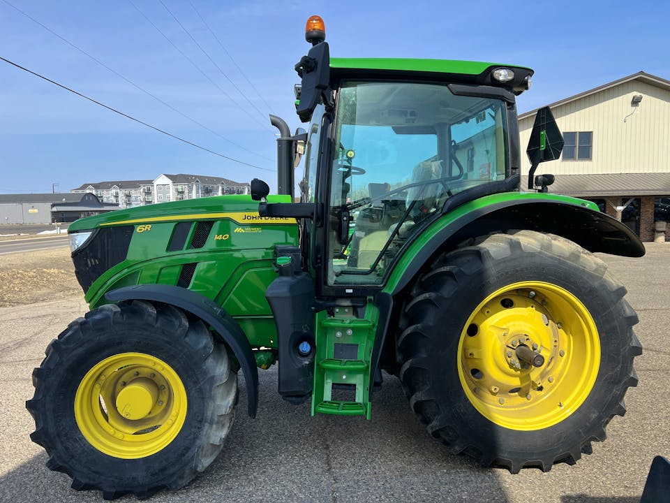 John Deere 6R 140