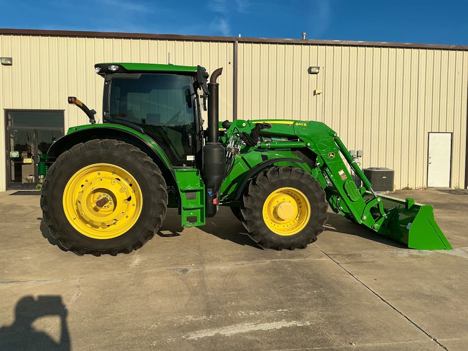 John Deere 6R 145
