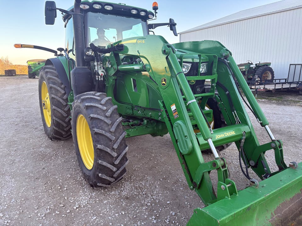 John Deere 6R 145