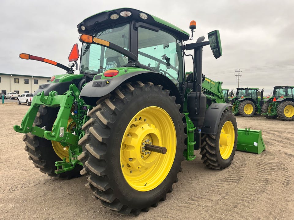 John Deere 6R 165