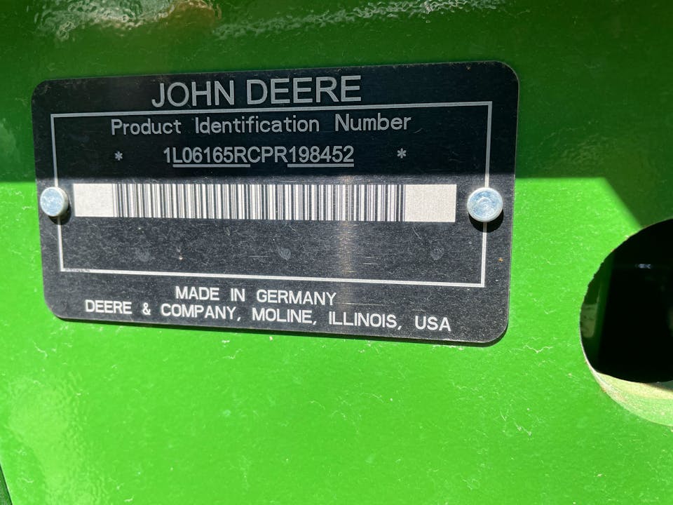 John Deere 6R 165