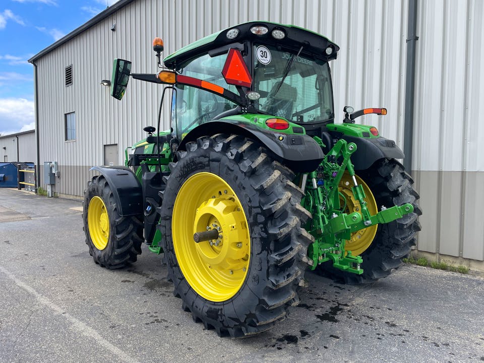 John Deere 6R 165