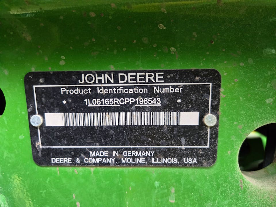 John Deere 6R 165