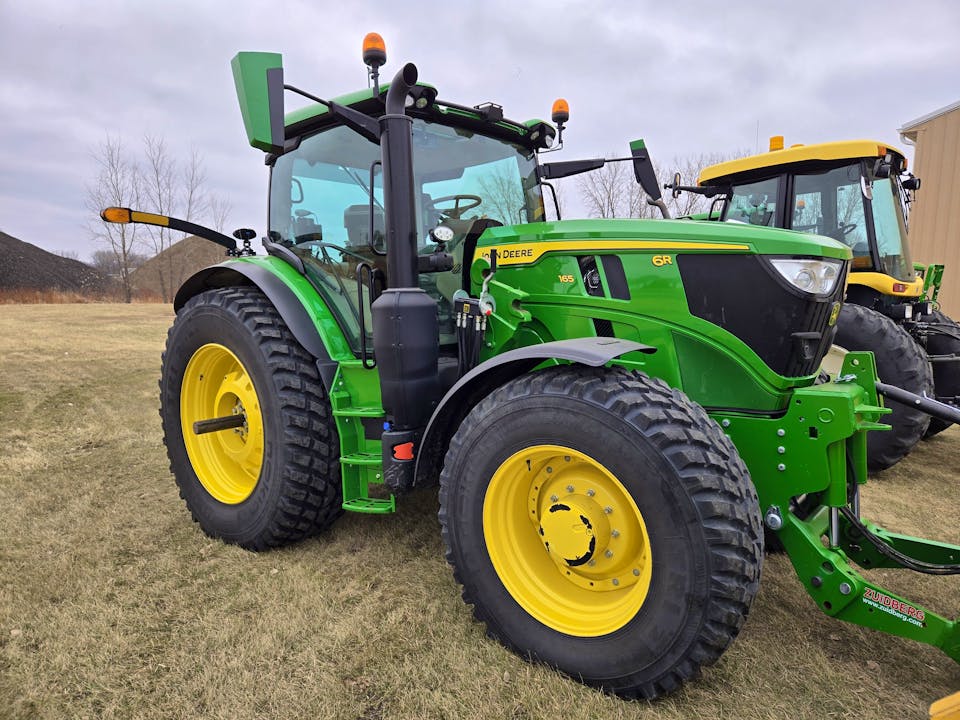 John Deere 6R 165
