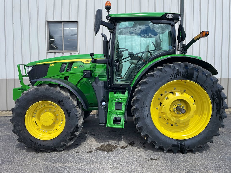 John Deere 6R 165