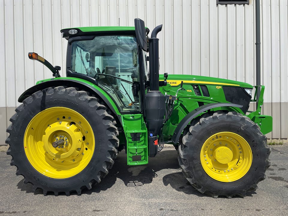 John Deere 6R 165