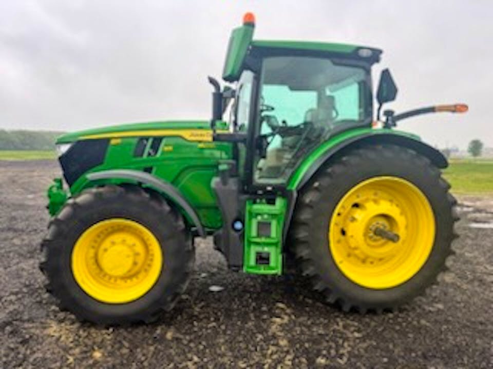 John Deere 6R 165