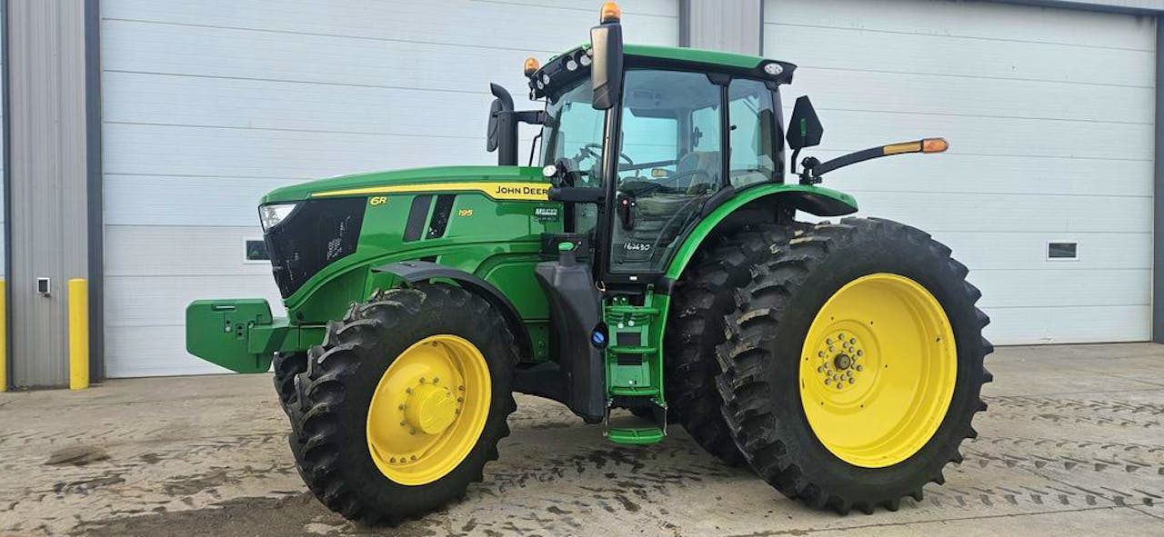 John Deere 6R 195