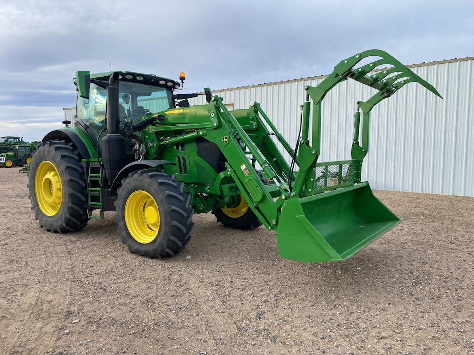 John Deere 6R 250