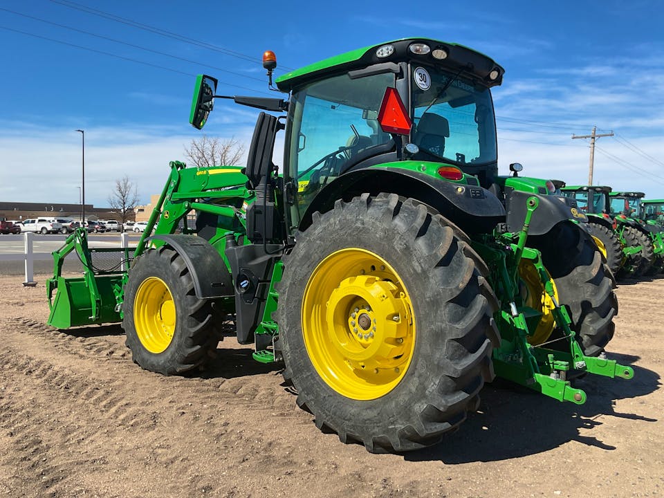John Deere 6R 250