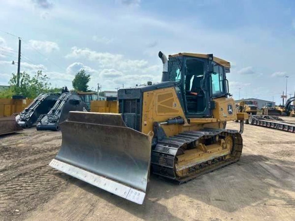 John Deere 700L
