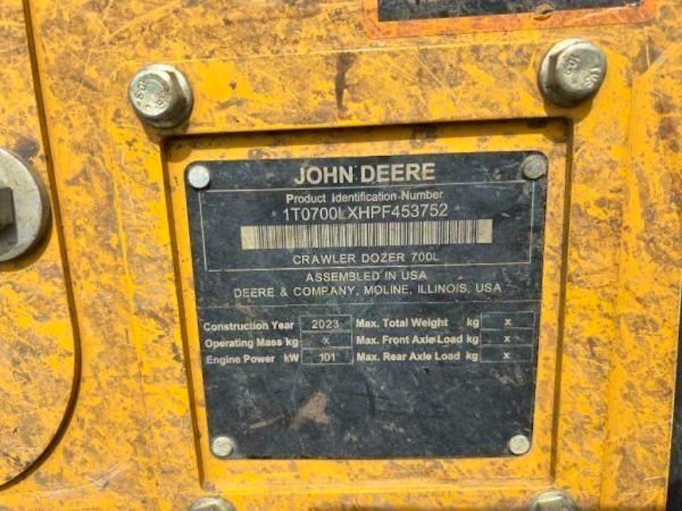 John Deere 700L
