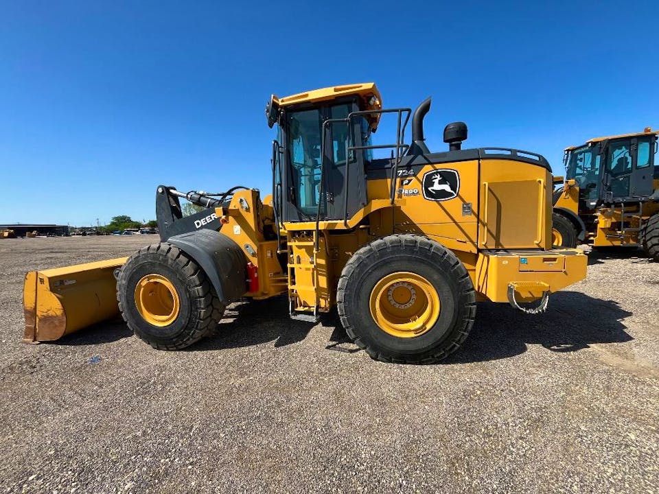 John Deere 724 P