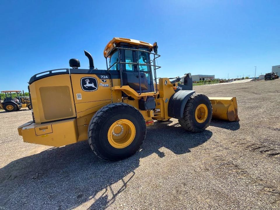 John Deere 724 P