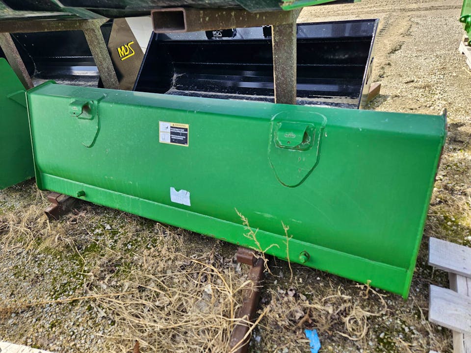 John Deere 73" Bucket