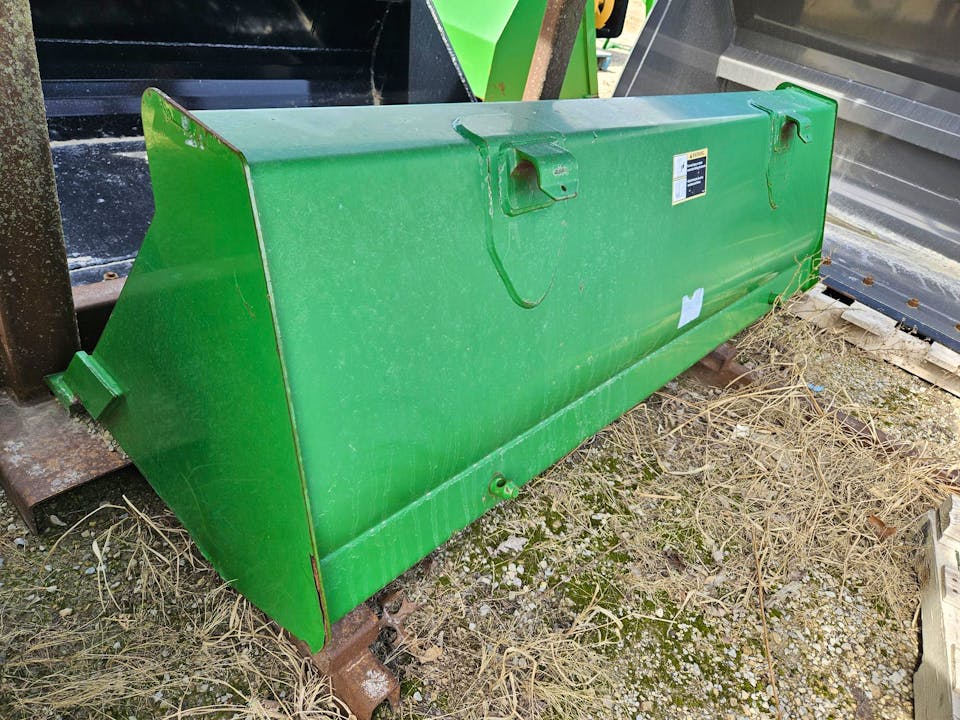 John Deere 73" Bucket