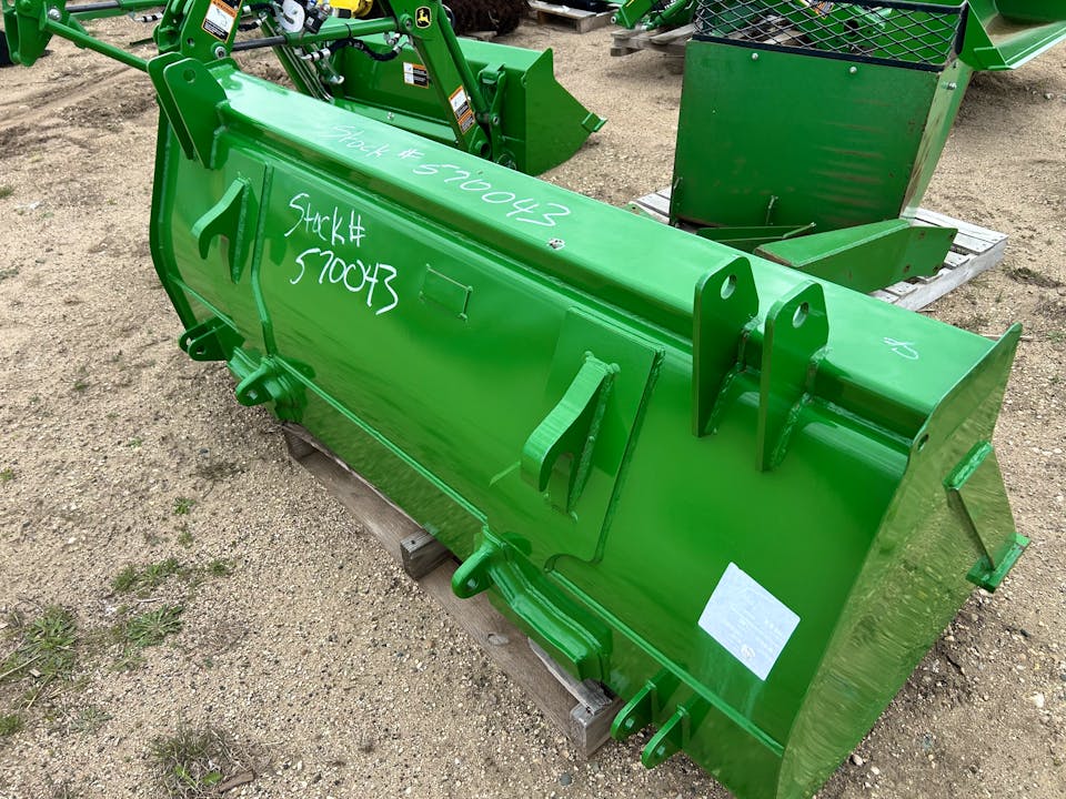 John Deere 73IN Bucket