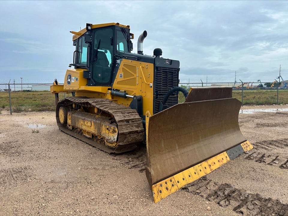 John Deere 750L