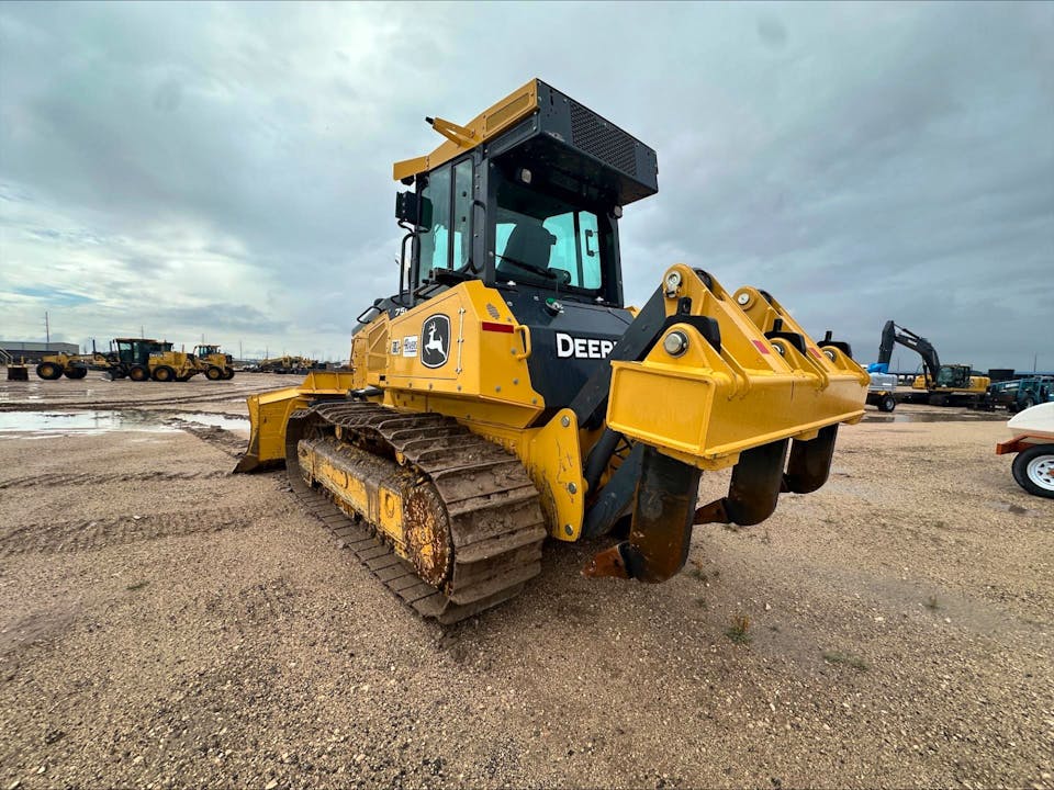 John Deere 750L