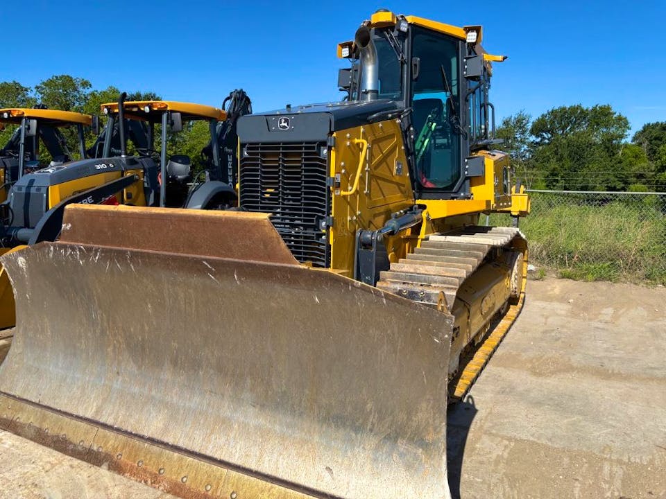 John Deere 750L