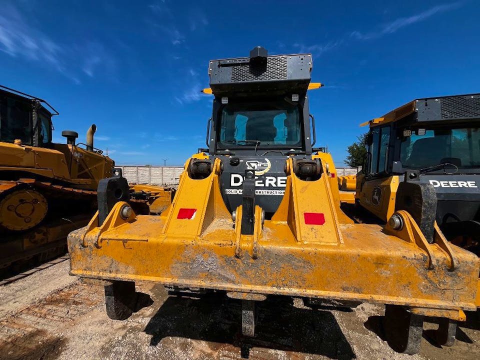 John Deere 750L