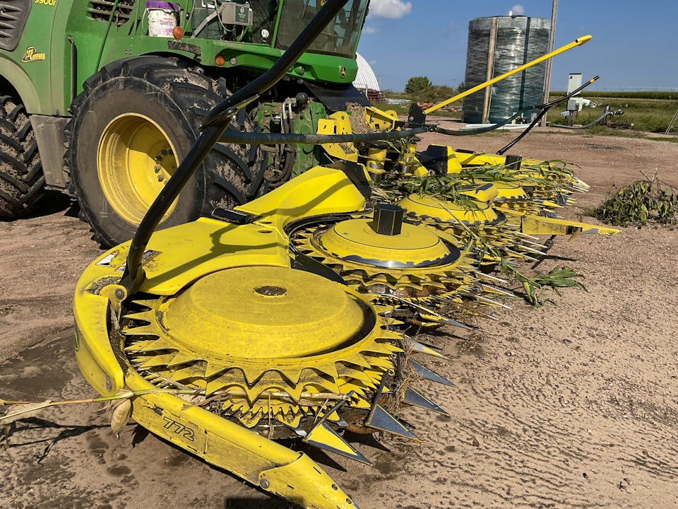 John Deere 772