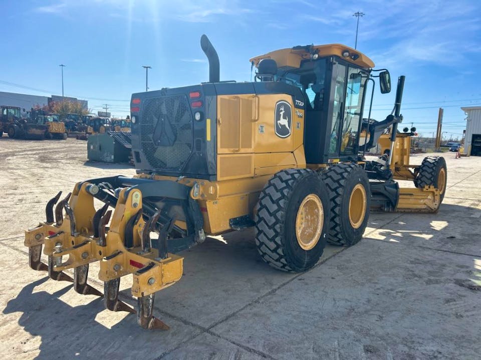John Deere 772G